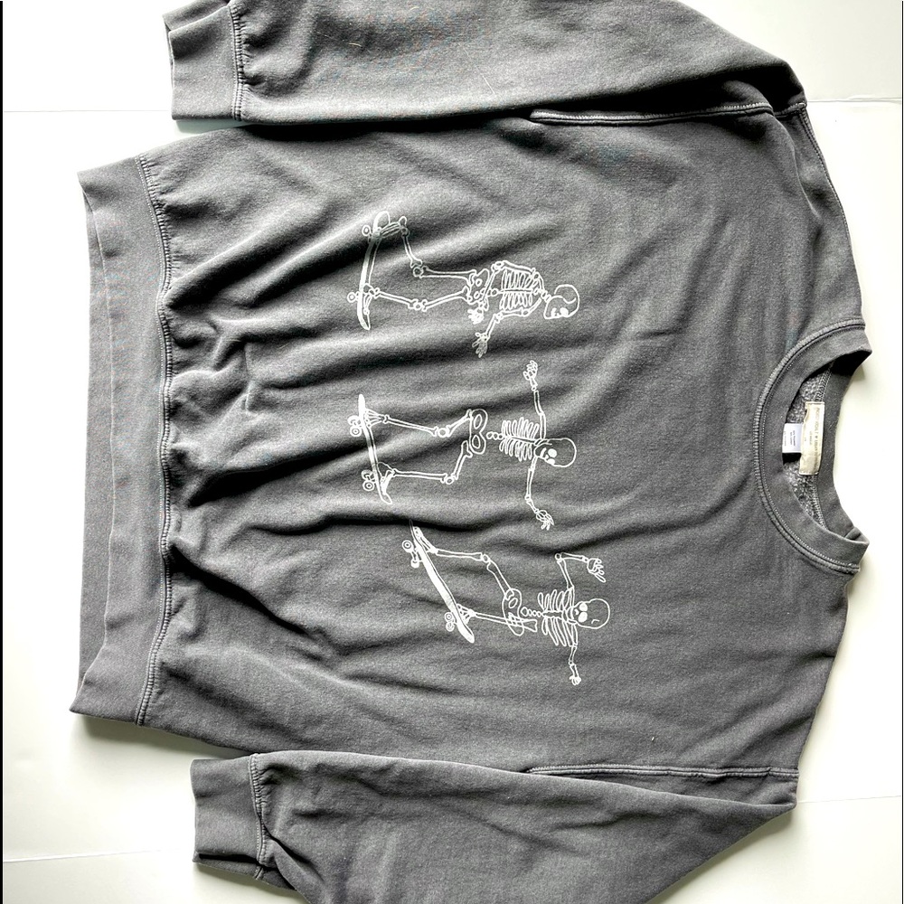 URBAN OUTFITTERS project social T Crewneck